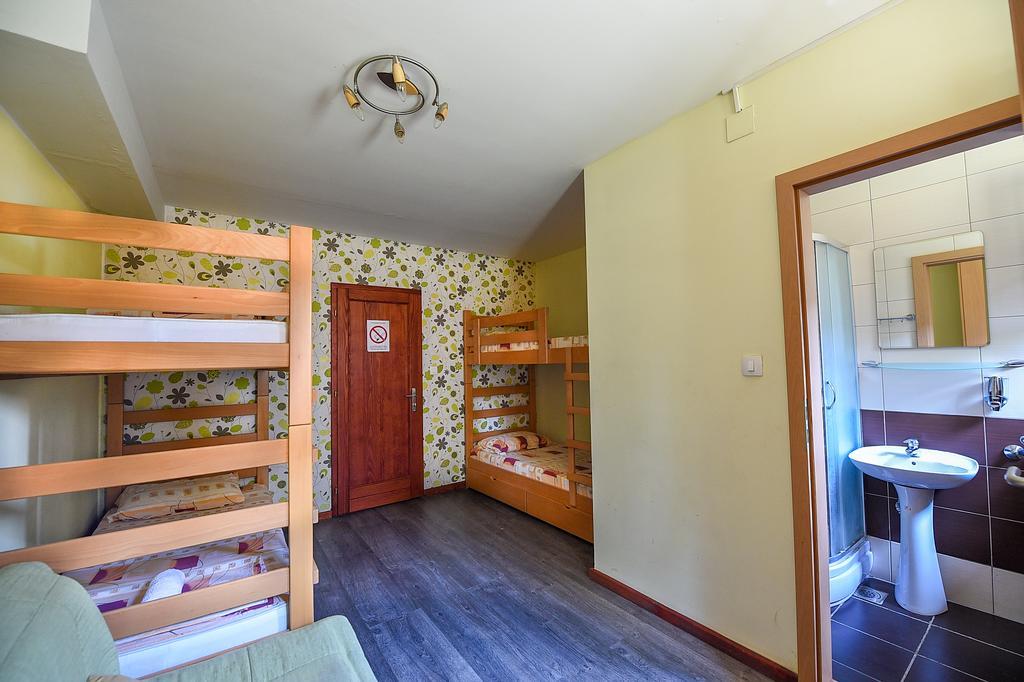 San Art Floating Hostel & Apartments เบลเกรด ภายนอก รูปภาพ