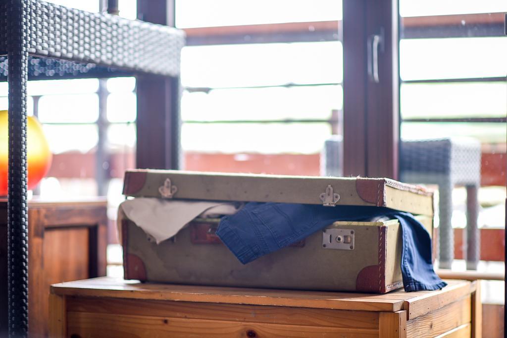 San Art Floating Hostel & Apartments เบลเกรด ภายนอก รูปภาพ