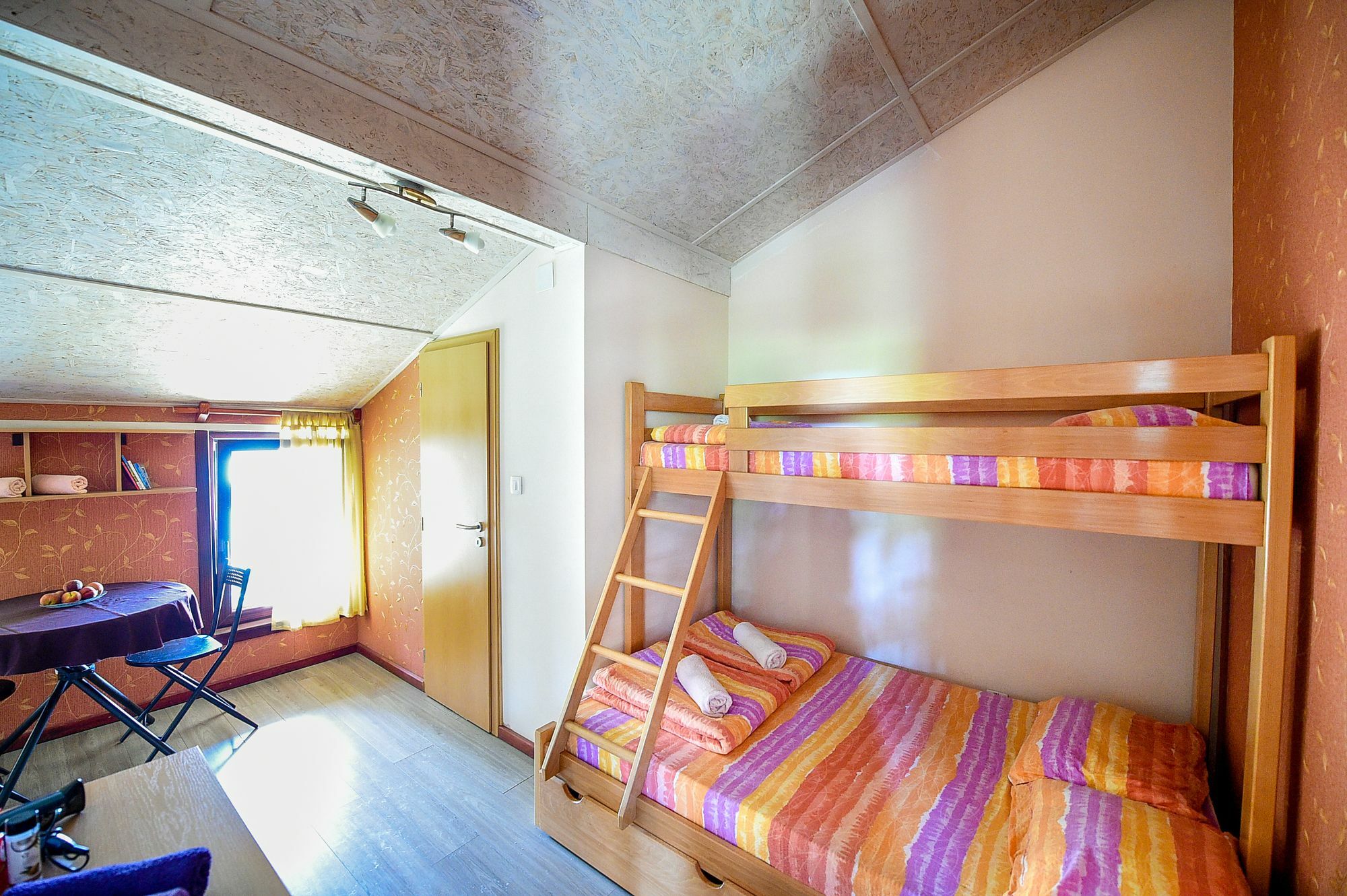 San Art Floating Hostel & Apartments เบลเกรด ภายนอก รูปภาพ